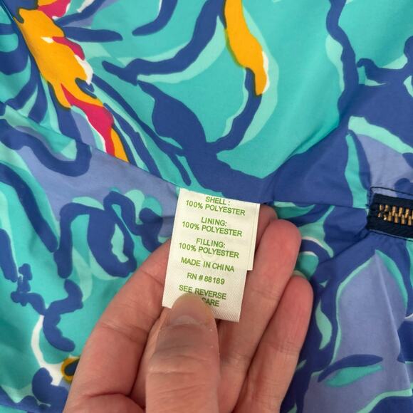 Lilly Pullitzer Women’s Kate Puffer Vest Sz XS Navy Button Down Preppy Coastal - Picture 11 of 12